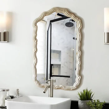 Огледало с една вълнообразна ръба на декор, декоративна рамка, модерно огледало за баня, женска огледало, нередовен грим, креативен интериор, мебели за дома, за къщата