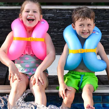 Летен плаж с басейн за възрастни и деца, плаващ пръстен, преносими надуваеми бански костюми, водна играчка