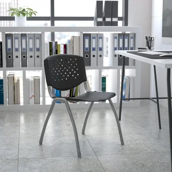 Офис столове с капацитет 880 паунда, черен пластмасов стол за стифиране с рамка от титаново сиво прахово покритие