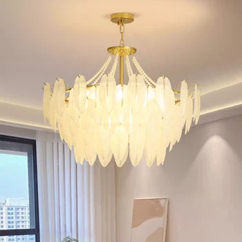 Френски светлина луксозен кристален полилей осветление на хола с модерна и лесна атмосфера на тавана лампа за главната спалня перьевая лампа