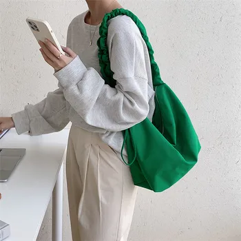 Корейската Версия на Новия Женски Прост чанти-Мессенджера, по-Голямата Голям Чанта През рамо, Ежедневни Плиссированная Найлонова чанта-Тоут