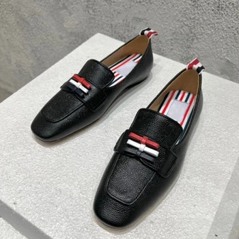 Европейските и американските женски нови обувки на плоска подметка с квадратни пръсти-пеперуда, ежедневни тънки кожени обувки