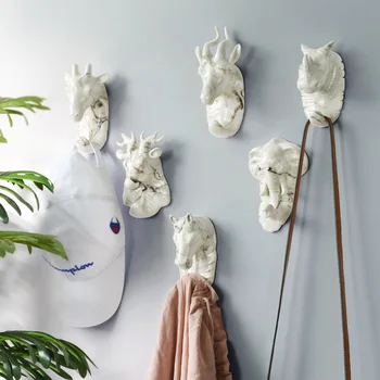 Керамични творчески куки през формата на животните Европейския мрамор модел Кука аксесоари за баня, монтиран на стената кука Декоративен държач за ключове Начало декор на стаята