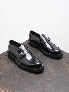 Новият бутиков бизнес официалната мъжки обувки от най-различни кожи в британския стил на дебела подметка, ежедневни обувки, без стягане на кожата с кръгло бомбе